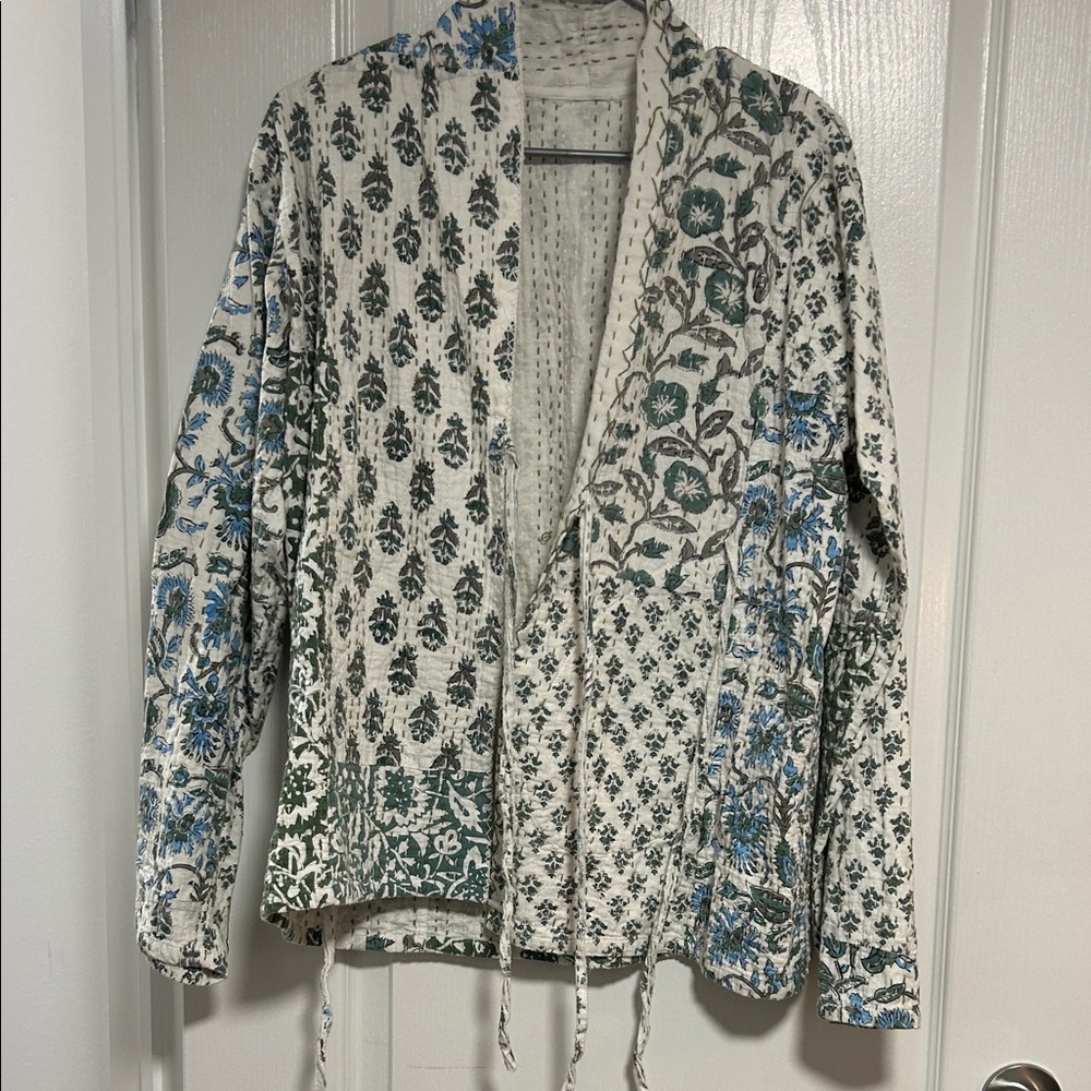 Versatile Floral  Patterned Jacket